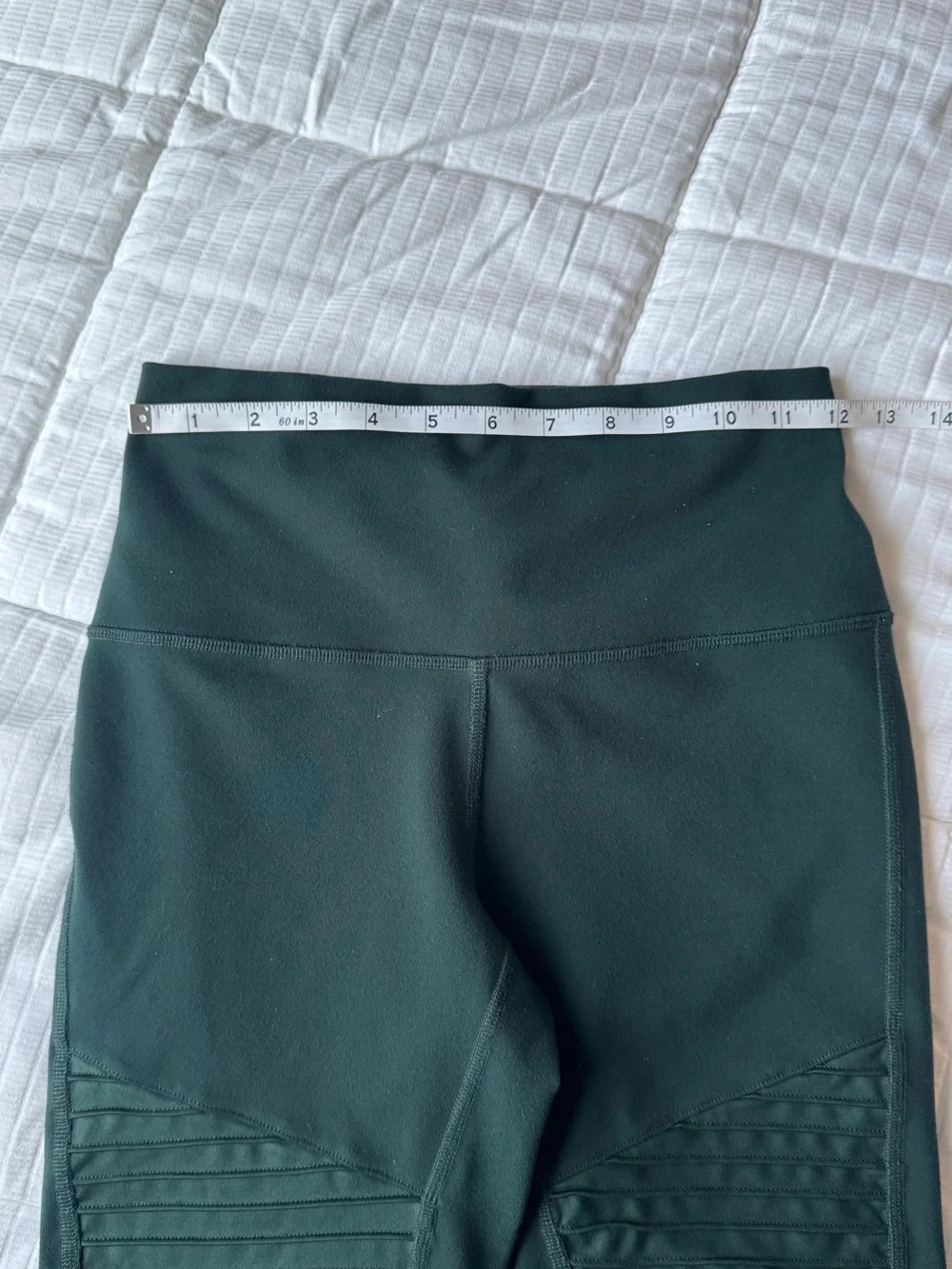 Alo dark green moto leggings size S